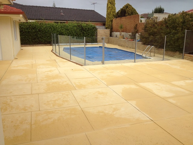 Liquid limestone pool surround